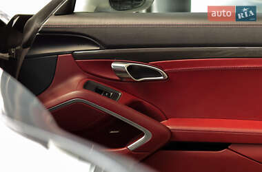 Кабриолет Porsche 911 2016 в 