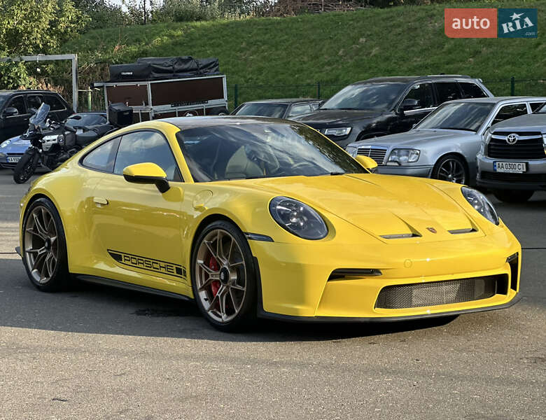 Купе Porsche 911 2022 в Киеве