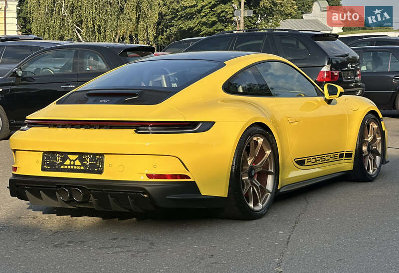 Купе Porsche 911 2022 в Киеве