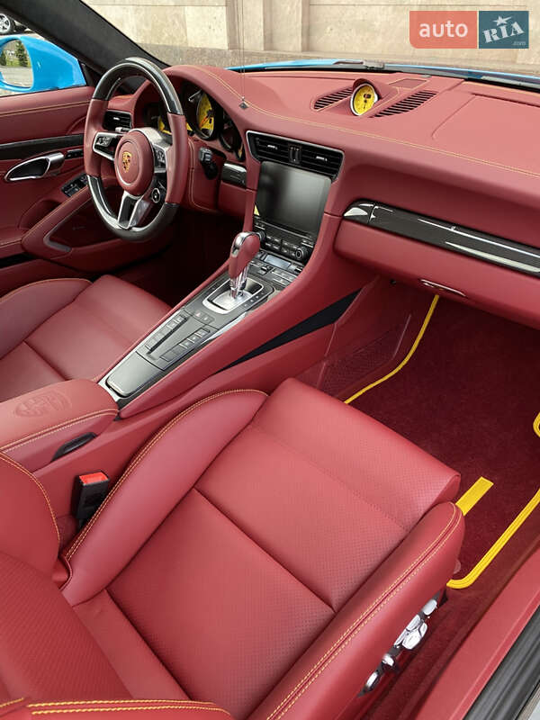 Купе Porsche 911 2016 в Киеве