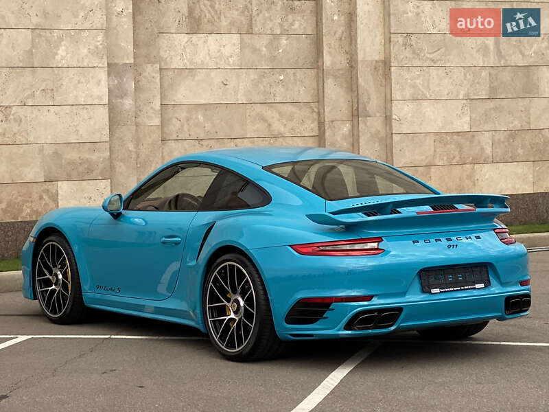 Купе Porsche 911 2016 в Киеве