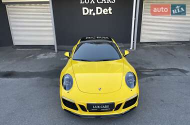 Купе Porsche 911 2017 в 