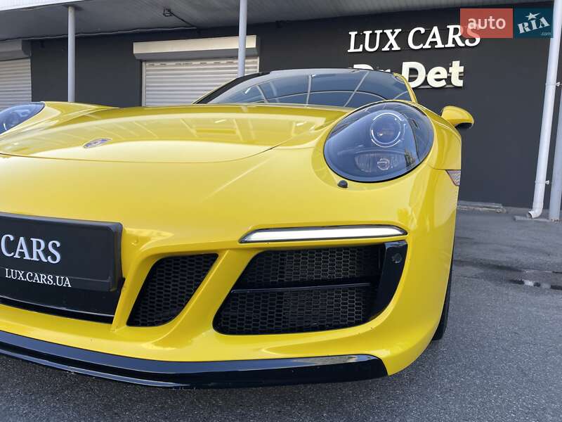 Купе Porsche 911 2017 в Києві