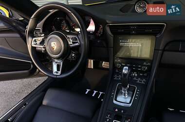 Купе Porsche 911 2017 в 