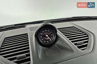 Купе Porsche 911 2024 в 