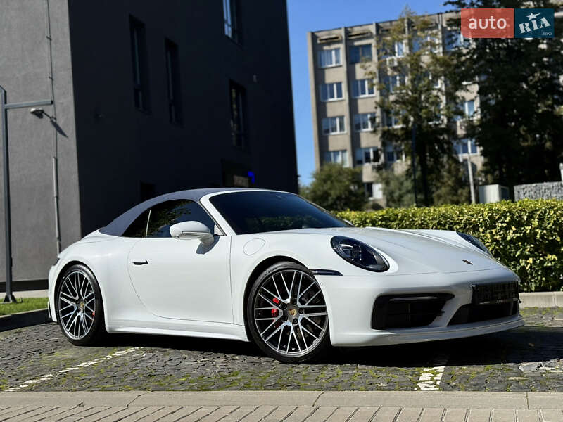 Кабриолет Porsche 911 2022 в Львове