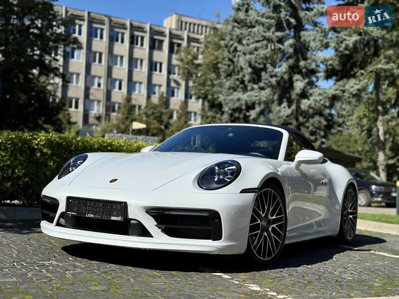 Кабриолет Porsche 911 2022 в Львове