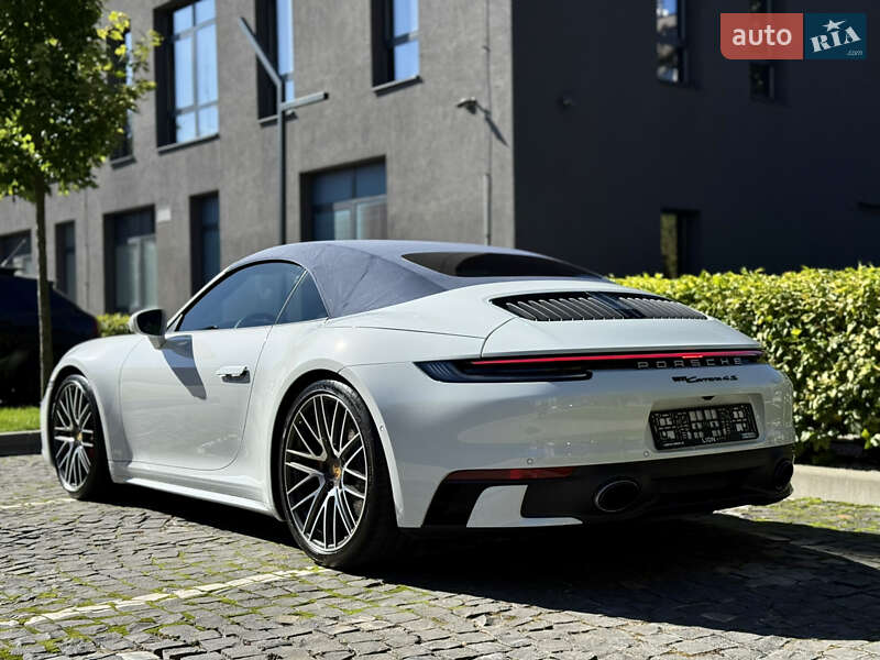 Кабриолет Porsche 911 2022 в Львове