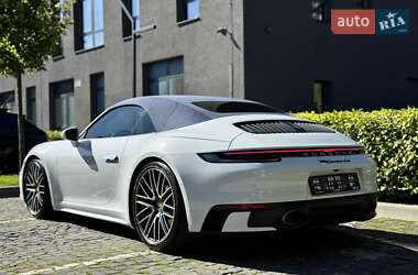 Кабриолет Porsche 911 2022 в 