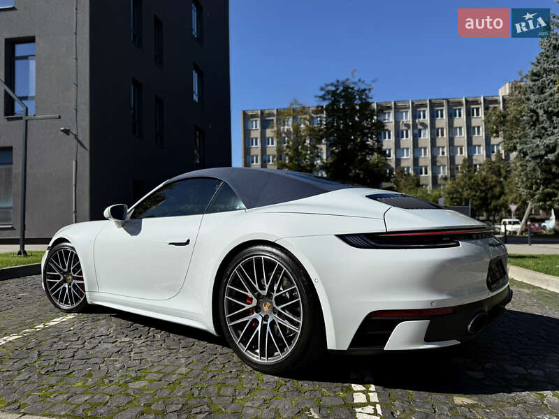 Кабриолет Porsche 911 2022 в Львове
