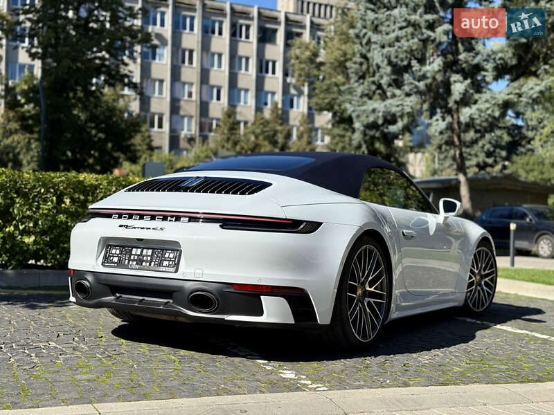 Кабриолет Porsche 911 2022 в Львове