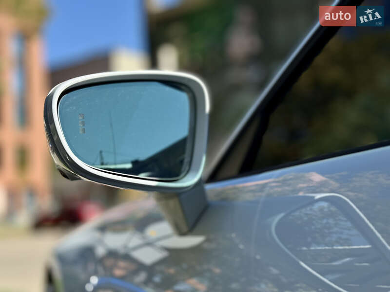 Кабриолет Porsche 911 2022 в Львове