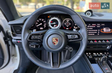 Кабриолет Porsche 911 2022 в 