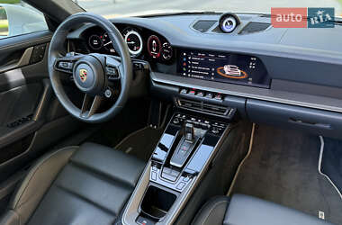 Кабриолет Porsche 911 2022 в 