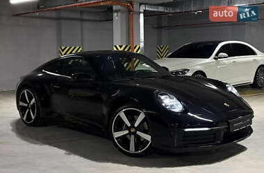 Купе Porsche 911 2023 в 