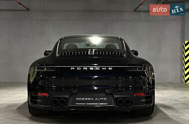 Купе Porsche 911 2023 в 