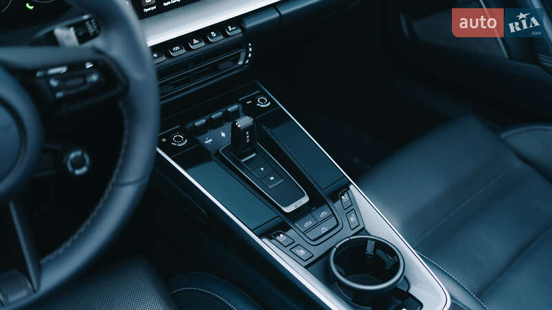 Кабріолет Porsche 911 2022 в Києві