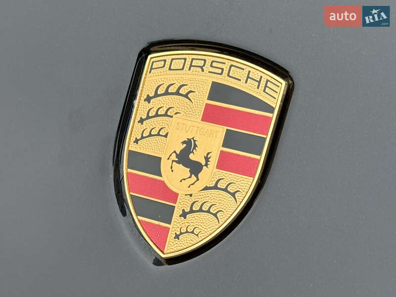 Купе Porsche 911 2023 в Киеве фото 37 Купе Porsche 911 2023 в Киеве