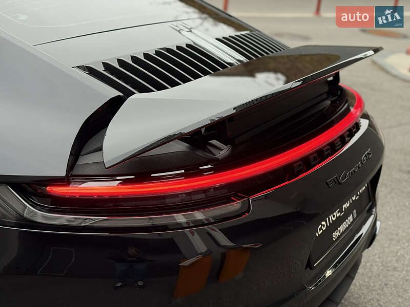 Купе Porsche 911 2023 в Киеве фото 41 Купе Porsche 911 2023 в Киеве