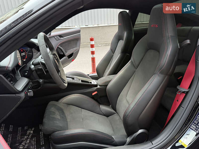 Купе Porsche 911 2023 в Киеве фото 44 Купе Porsche 911 2023 в Киеве