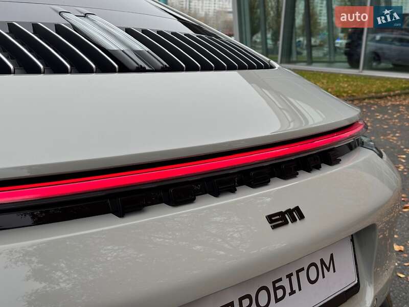 Купе Porsche 911 2024 в Києві фото 17 Купе Porsche 911 2024 в Києві