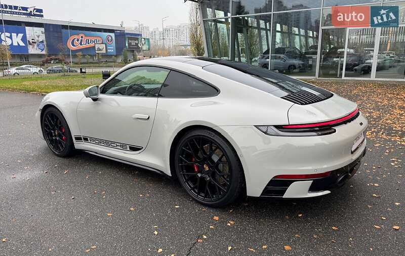 Купе Porsche 911 2024 в Києві фото 100 Купе Porsche 911 2024 в Києві