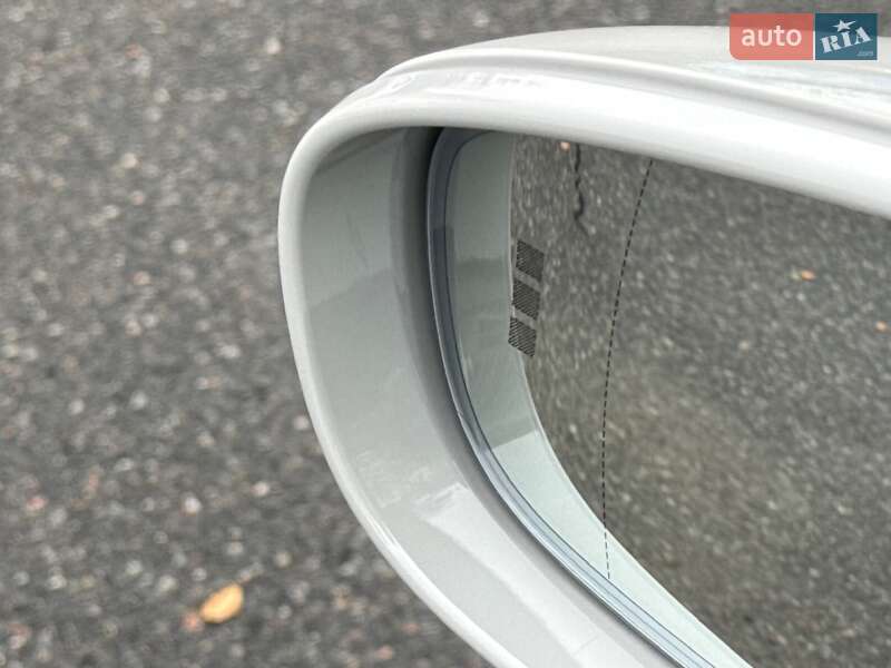 Купе Porsche 911 2024 в Києві фото 26 Купе Porsche 911 2024 в Києві