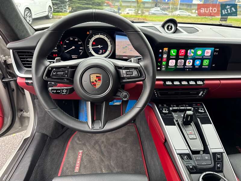 Купе Porsche 911 2024 в Києві фото 37 Купе Porsche 911 2024 в Києві
