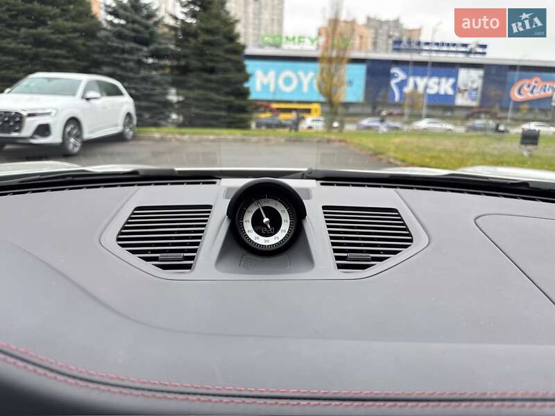 Купе Porsche 911 2024 в Києві фото 73 Купе Porsche 911 2024 в Києві