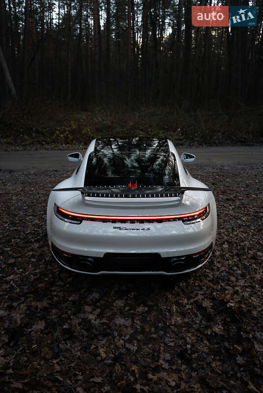 Купе Porsche 911 2022 в Киеве фото 4 Купе Porsche 911 2022 в Киеве