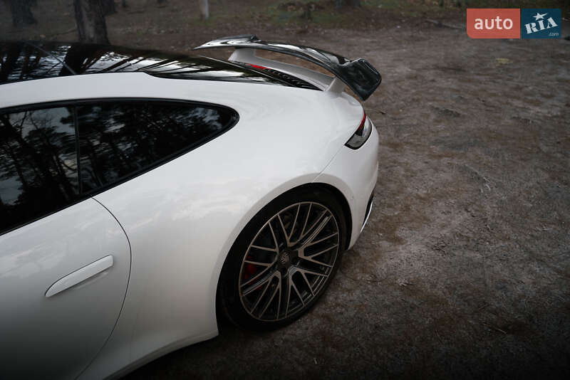 Купе Porsche 911 2022 в Киеве фото 33 Купе Porsche 911 2022 в Киеве