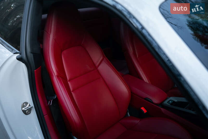 Купе Porsche 911 2022 в Киеве фото 48 Купе Porsche 911 2022 в Киеве