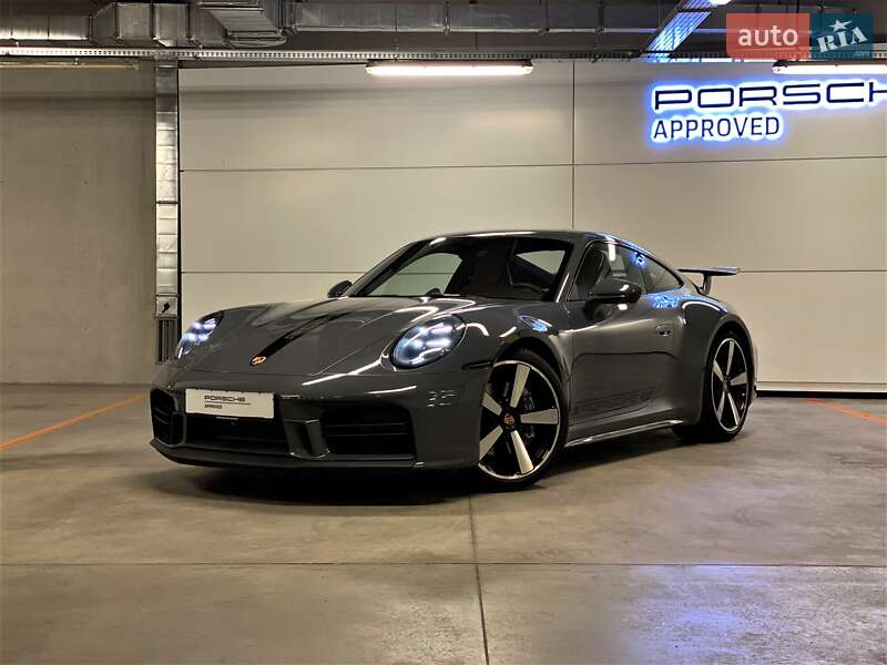 Купе Porsche 911 2025 в Киеве