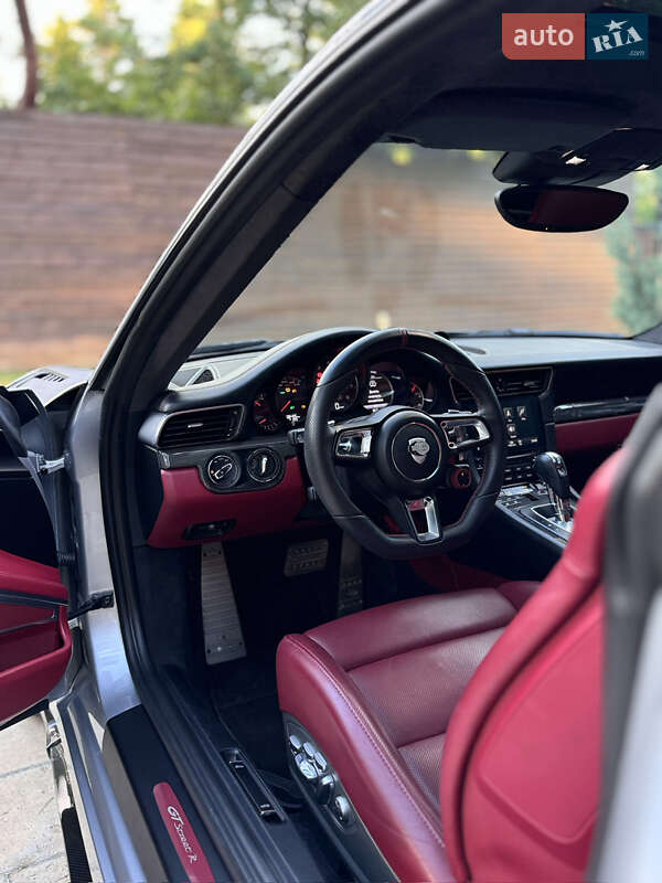 Купе Porsche 911 2016 в Киеве