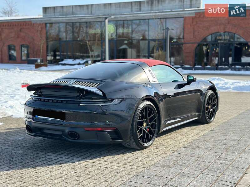 Купе Porsche 911 2024 в Києві