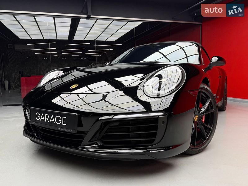 Кабриолет Porsche 911 2018 в Киеве