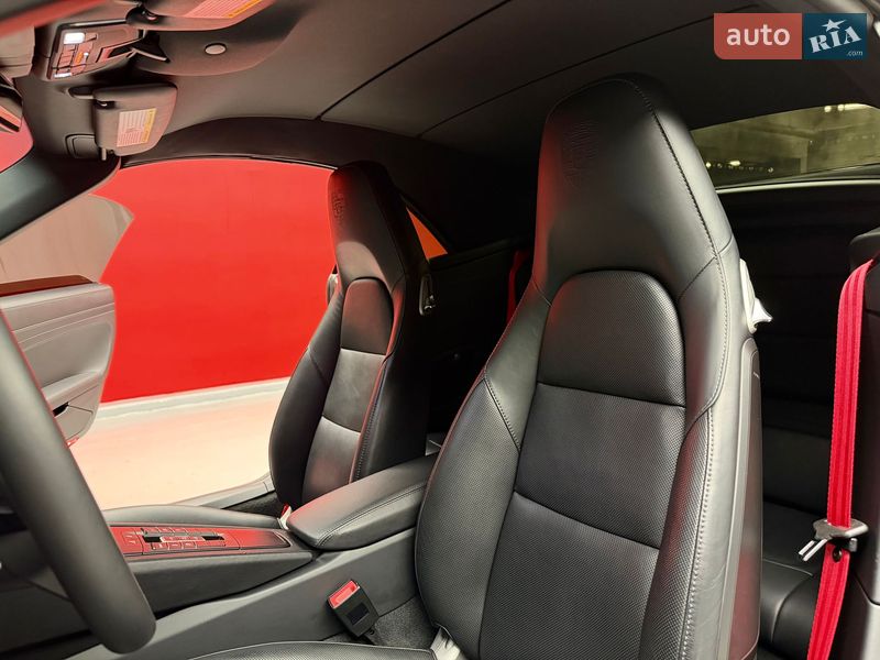 Кабриолет Porsche 911 2018 в Киеве
