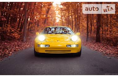 Купе Porsche 928 1990 в Киеве