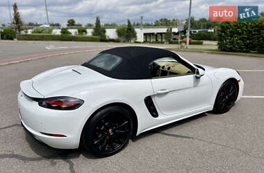 Родстер Porsche Boxster 2016 в 