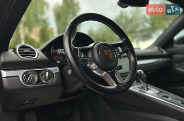 Родстер Porsche Boxster 2017 в 