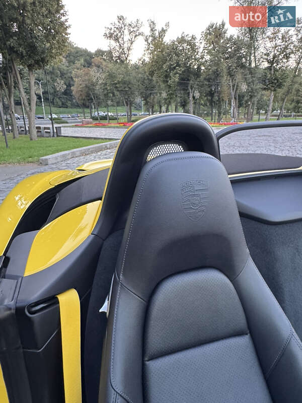 Родстер Porsche Boxster 2020 в Киеве