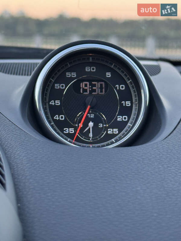 Родстер Porsche Boxster 2020 в Киеве