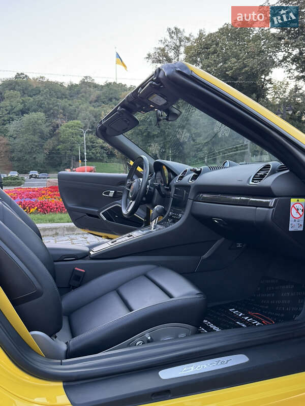 Родстер Porsche Boxster 2020 в Киеве