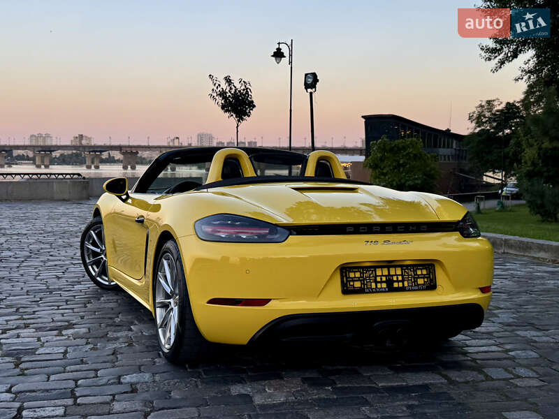 Родстер Porsche Boxster 2020 в Киеве