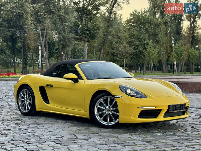 Родстер Porsche Boxster 2020 в Киеве