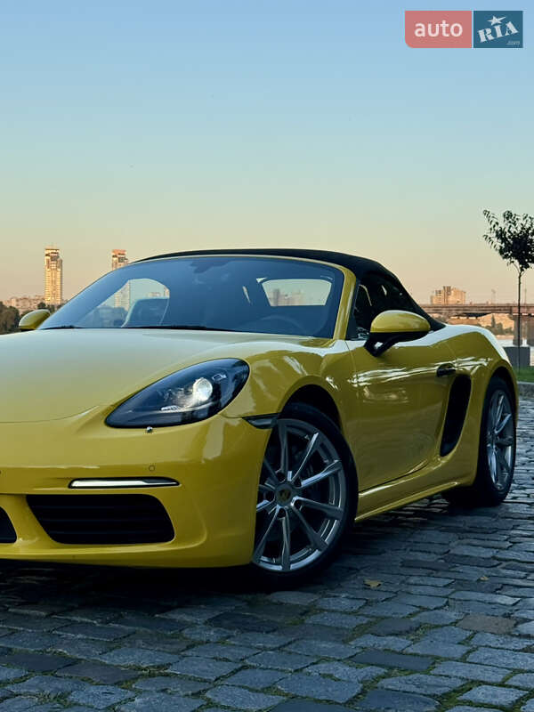 Родстер Porsche Boxster 2020 в Киеве