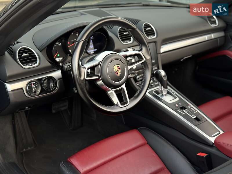 Родстер Porsche Boxster 2020 в Киеве
