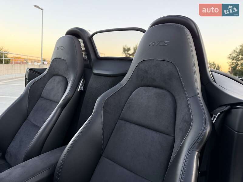 Родстер Porsche Boxster 2018 в Киеве фото 46 Родстер Porsche Boxster 2018 в Киеве