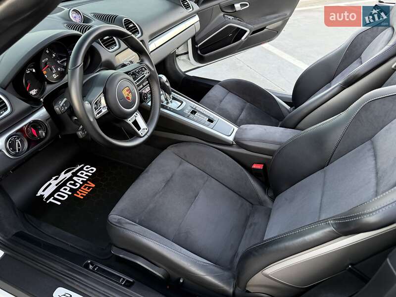 Родстер Porsche Boxster 2018 в Киеве фото 44 Родстер Porsche Boxster 2018 в Киеве