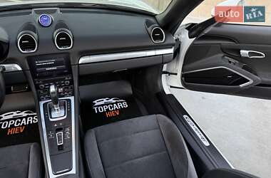 Родстер Porsche Boxster 2018 в 